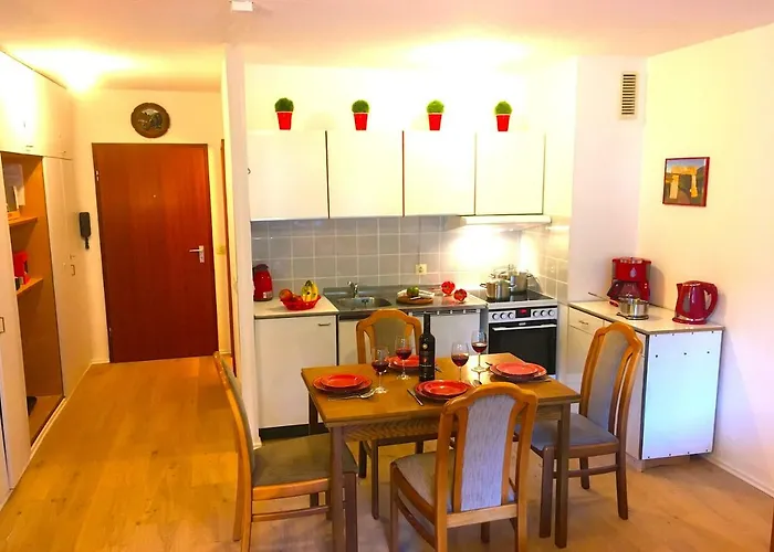 アパート Mit Dem Roten Baum *